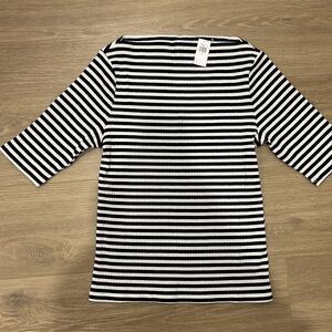 NWT Old Navy Black & White Stripped 3/4 Top